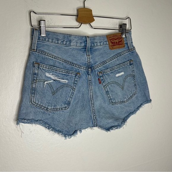 Levi’s 501 distressed Jean shorts Sz 27 high rise light wash - Picture 3 of 7
